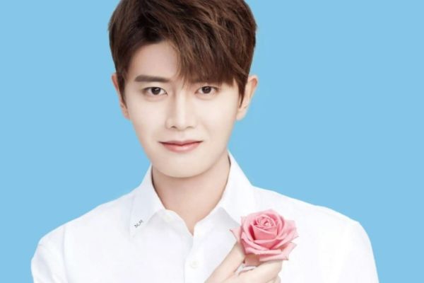 《暮色心约》电视剧故事剧情介绍?任嘉伦饰演编剧警察学长4角色?