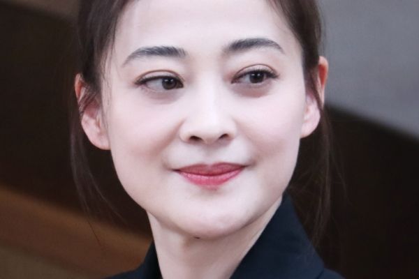 《回来的女儿》主创团队实力强劲?李家夫妻梅婷王砚辉个人资料?